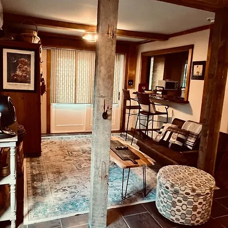The Casita Serenely Welcomes Guests All Year Round